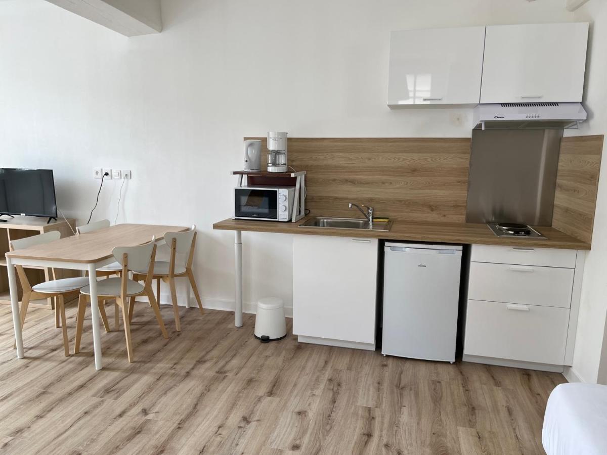 Appart'Hotel La Suze Sur Sarthe Экстерьер фото