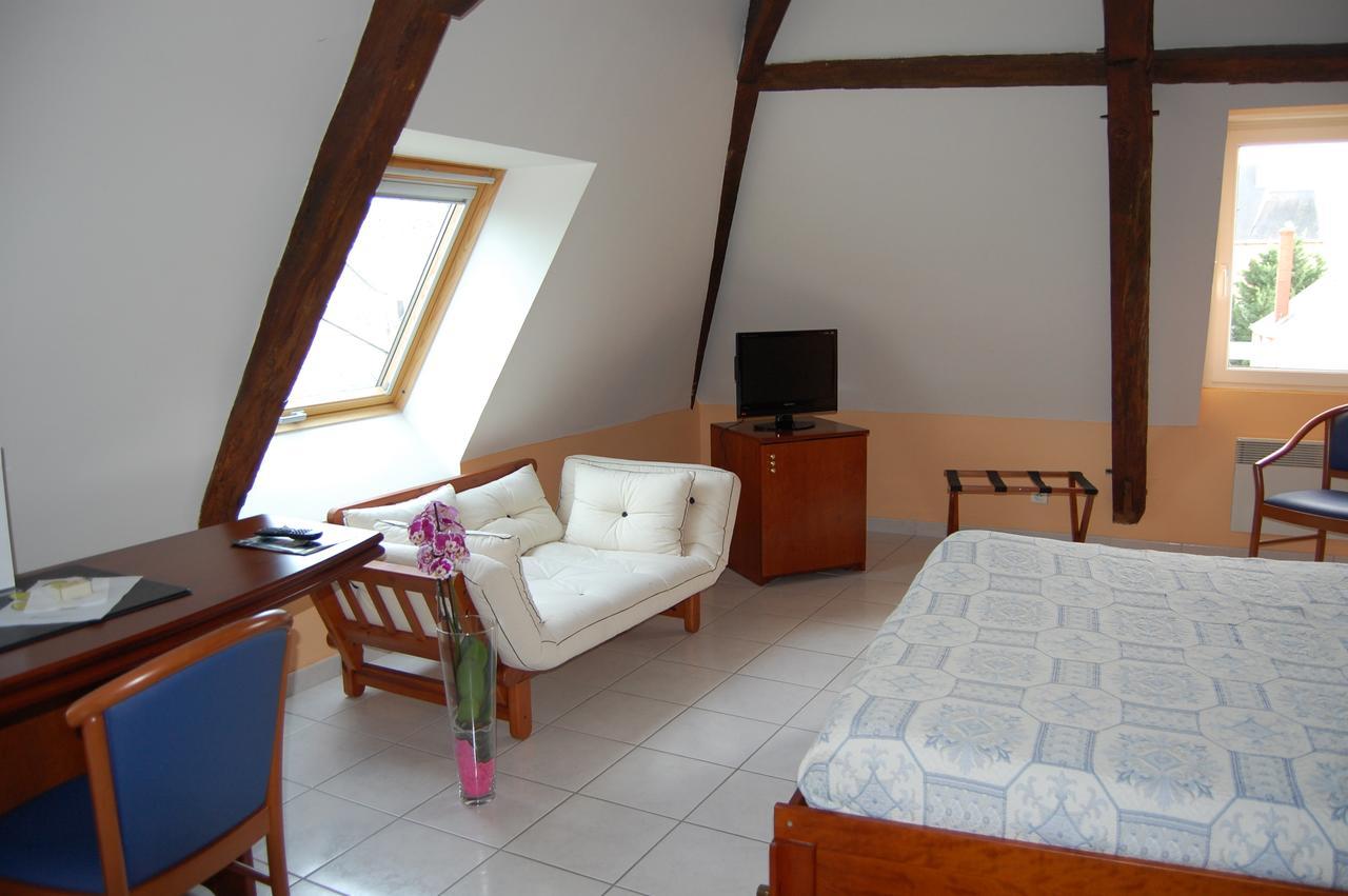 Appart'Hotel La Suze Sur Sarthe Экстерьер фото